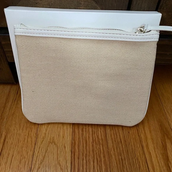 Chloe Accessory Make Up Pouch - Picture 2 of 3